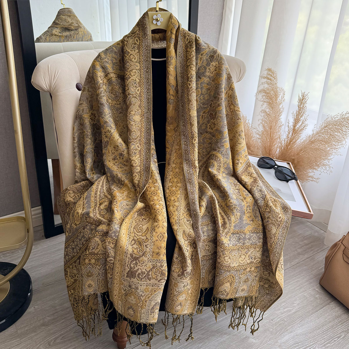 2025 شرابة بطانية تصميم العرقي - مراجعة Ethnic Fashion Designers وسعره